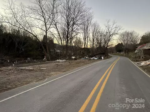 600 Hyder Mountain Rd, Clyde, NC 28721 photo 5