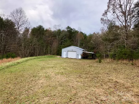 221 Luckadoo Rd, Bostic, NC 28018 photo 8