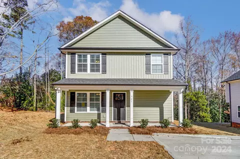 921 Pineridge Se St SE, Concord, NC 28025