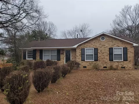 2824 Dalecrest Dr, Charlotte, NC 28269