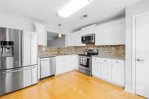 9149 Washam Potts Rd, Cornelius, NC 28031