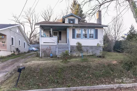 21 Wellington St, Asheville, NC 28806