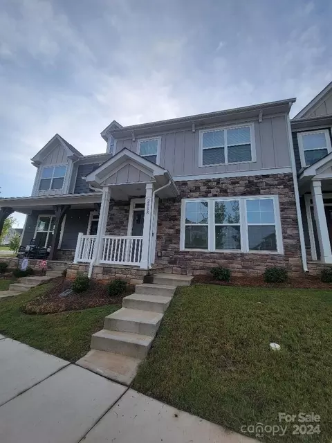 2008 Laurel Village Cir, Belmont, NC 28012