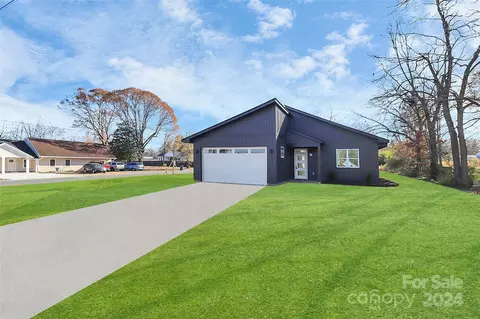 2601 Mcgill St, Kannapolis, NC 28081
