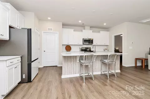 Kitchen - 5762 Soft Shell Dr, Lancaster, SC 29720 photo 3 of 5
