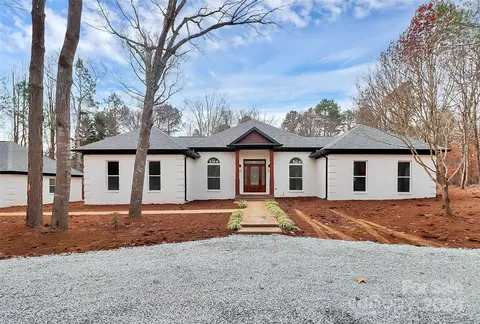 6701 Pleasant Grove Rd, Waxhaw, NC 28173