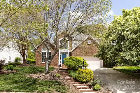 436 Delburg St, Davidson, NC 28036