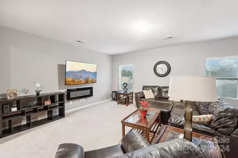 Living - 1065 Ramsgate Sw Dr SW, Concord, NC 28025 photo 1 of 1