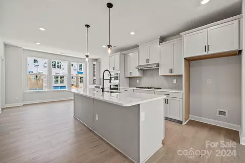 Kitchen - 711 Hoke Ln, Davidson, NC 28036 photo 1 of 2