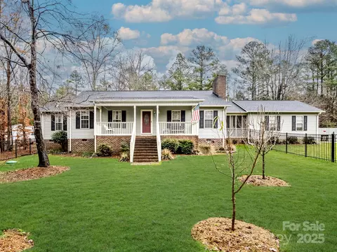 2430 Lazy Oak Dr, Lancaster, SC 29720