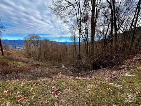 Salisbury Cove, Waynesville, NC 28785