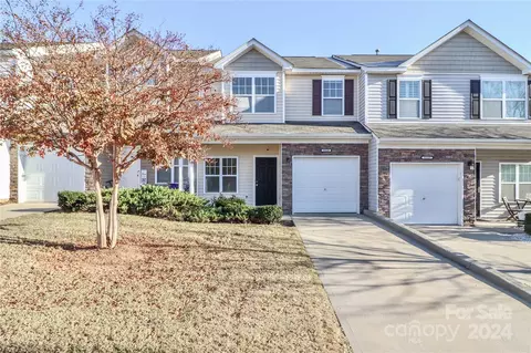 11121 Kanturk Ct, Charlotte, NC 28213