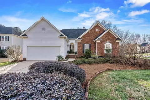 10302 Sawtimber Ct, Huntersville, NC 28078
