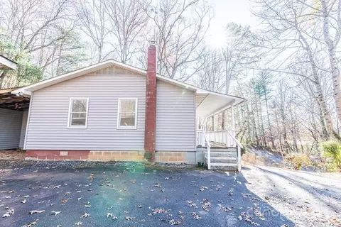 Exterior - 84 Woodtop Rd, Sylva, NC 28779 photo 2 of 8
