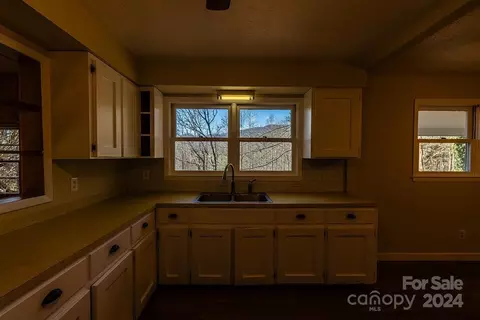 Kitchen - 84 Woodtop Rd, Sylva, NC 28779 photo 3 of 3