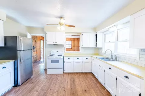 Kitchen - 84 Woodtop Rd, Sylva, NC 28779 photo 1 of 3
