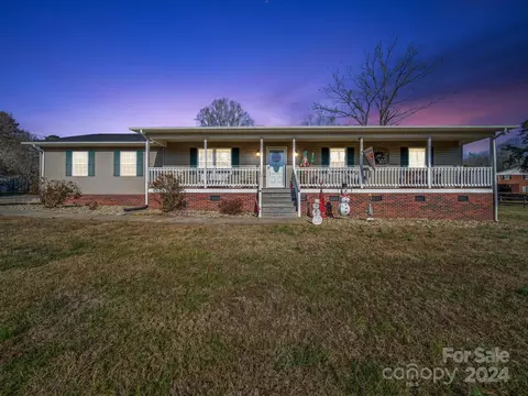 313 Holt Rd, Albemarle, NC 28001