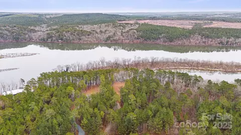 52 Lakeside Trl, Lilesville, NC 28091