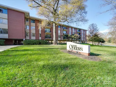1300 Queens 303 Rd #303, Charlotte, NC 28207
