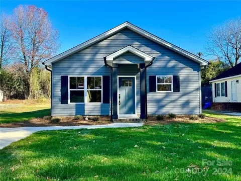 213 Seigle St, Lowell, NC 28098