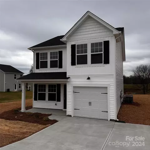 626 Monroe St, Statesville, NC 28677