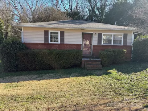 112 Adcock St, Belmont, NC 28012