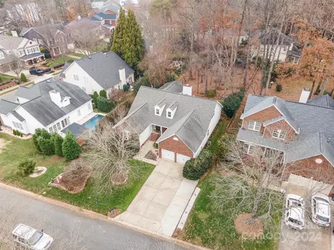 View/Area - 19534 Dufour Ct, Cornelius, NC 28031 photo 2 of 5
