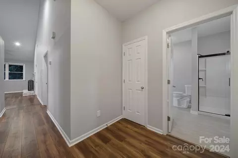 Entry Way - 19974 Oak Leaf Cir, Cornelius, NC 28031 photo 1 of 2