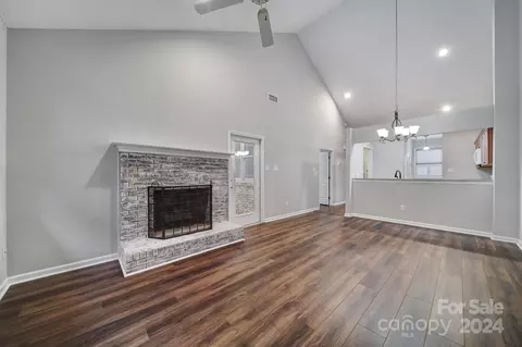 Living - 19974 Oak Leaf Cir, Cornelius, NC 28031 photo 3 of 4