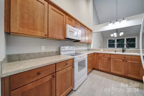 Kitchen - 19974 Oak Leaf Cir, Cornelius, NC 28031 photo 2 of 2