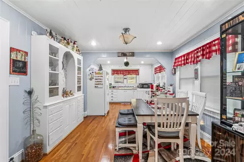 Dining - 2385 E Us 70 Hwy, Morganton, NC 28655 photo 2 of 2