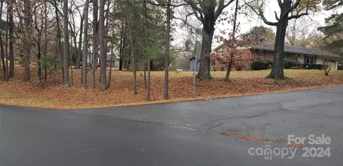 590 Goldmoor Ne Dr NE, Concord, NC 28025