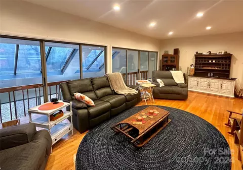 Living - 4108 Johnson Rd, Jefferson, SC 29718 photo 2 of 2