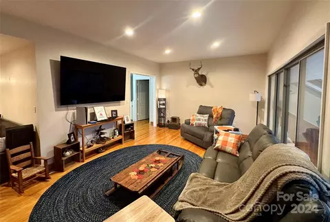 Living - 4108 Johnson Rd, Jefferson, SC 29718 photo 1 of 2
