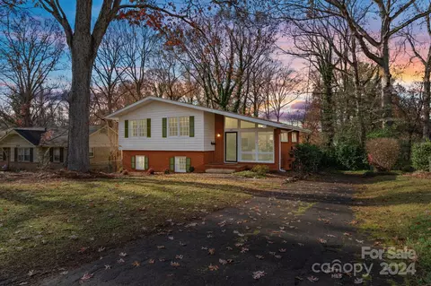 6108 Netherwood Dr, Charlotte, NC 28210