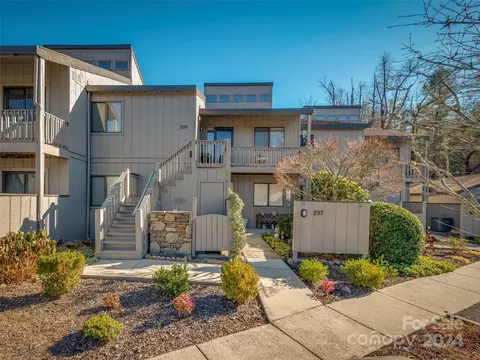 205 Juniper E-4 Ln #E-4, Hendersonville, NC 28739