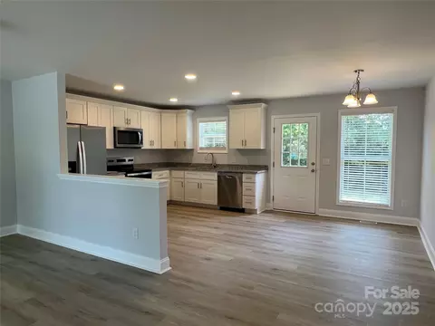 718 Park Ave, Salisbury, NC 28144