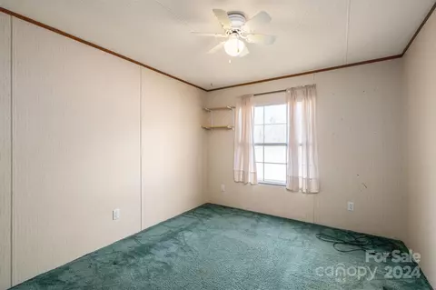 Bedroom - 680 Plainview Estate Ln, Vale, NC 28168 photo 4 of 6