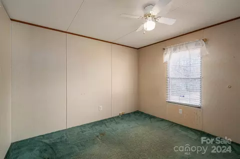 Bedroom - 680 Plainview Estate Ln, Vale, NC 28168 photo 5 of 6