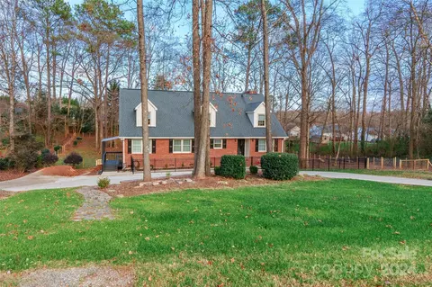 2276 Wintercrest Dr, Rock Hill, SC 29732
