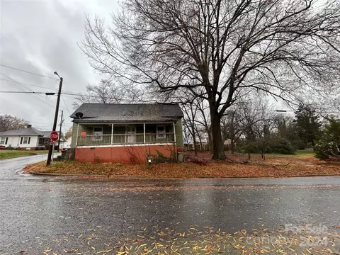 903 Efird St, Albemarle, NC 28001