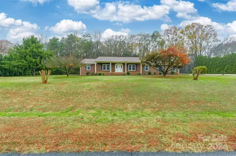 240 Quail Dr, Salisbury, NC 28147