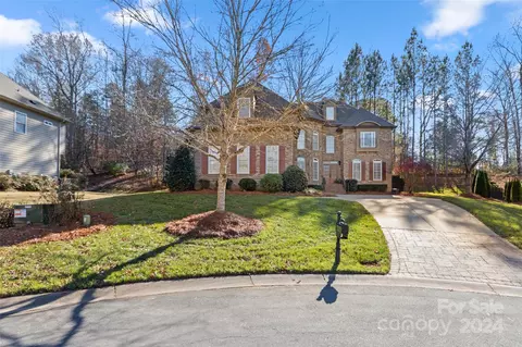 10121 Enfield Ct, Fort Mill, SC 29707