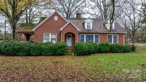 1571 Mount Olive Church Rd, Newton, NC 28658