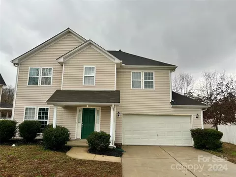 9011 Korniv Dr, Charlotte, NC 28216