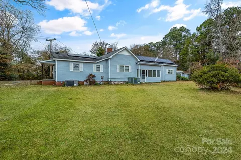 300 Duke St, Great Falls, SC 29055