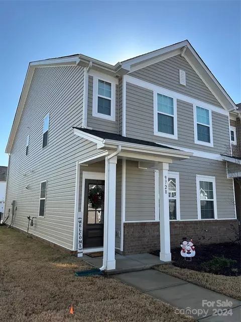 9728 Inkberry Dr, Gastonia, NC 28056