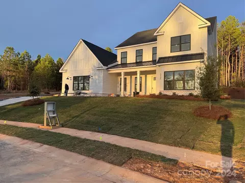 3146 Montreaux Valley Dr, Fort Mill, SC 29707