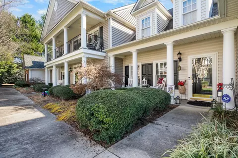73 40th Avenue Ne Dr NE, Hickory, NC 28601