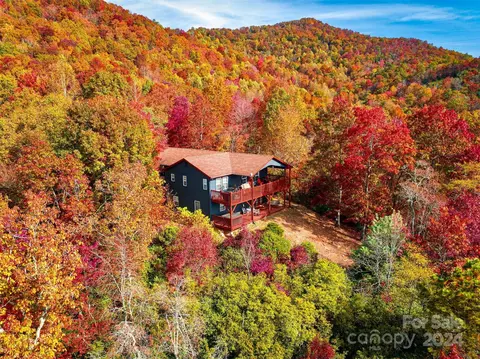 780 Icenhower Rd, Franklin, NC 28734